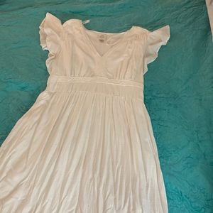 3/4 length summer dress. Lined all white size XL. Knox Rose brand by Target